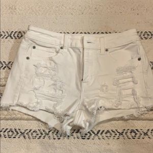 WHITE AMERICAN EAGLE SHORTS